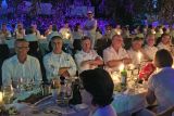 Ruth Hornkamp: „Dîner en blanc“ auch bei Regen im Trockenen